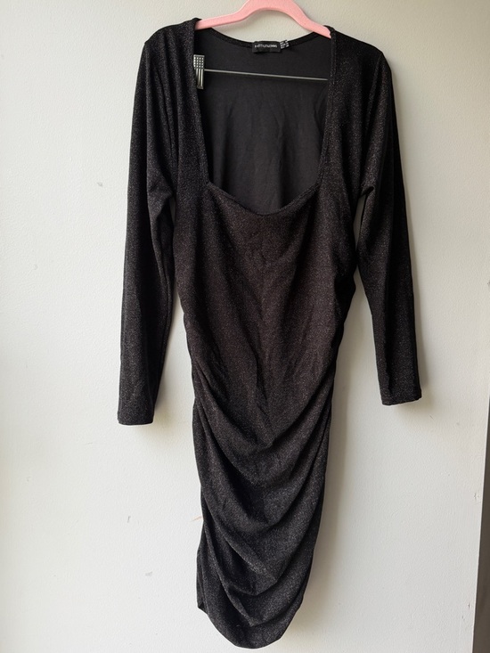 PrettyLittleThing Dresses & Skirts - PrettyLittleThing Black Silver Sparkle Ruched Long Sleeve Dress Size 14